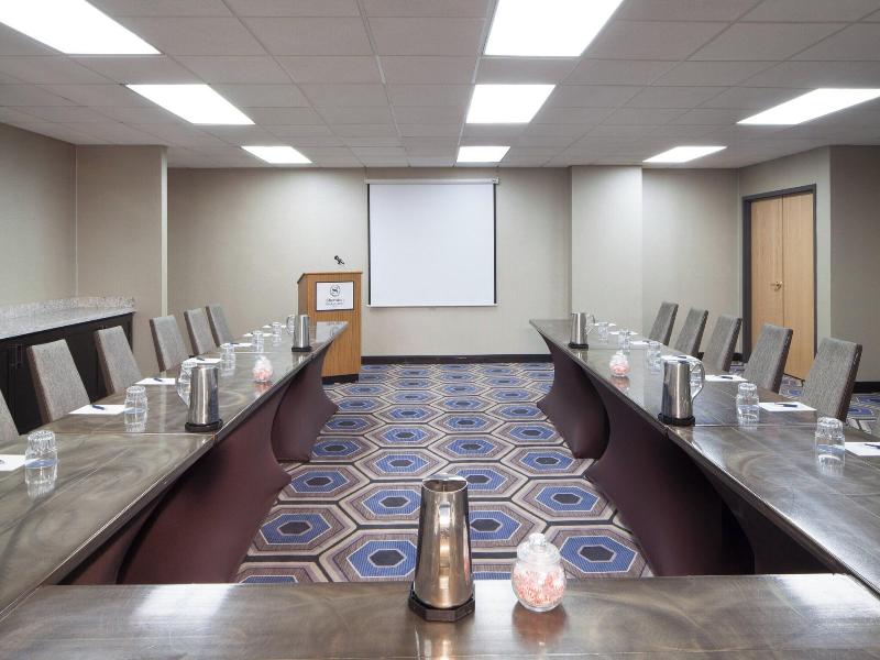 Sheraton Bucks County Langhorne image