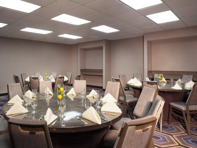 Sheraton Bucks County Langhorne image