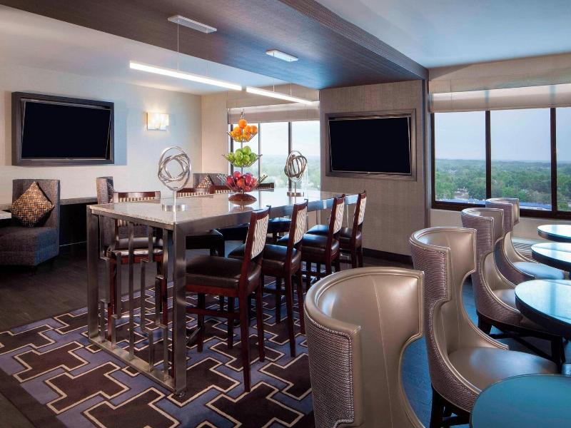 Sheraton Bucks County Langhorne image
