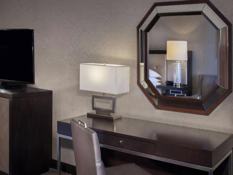 Sheraton Bucks County Langhorne image