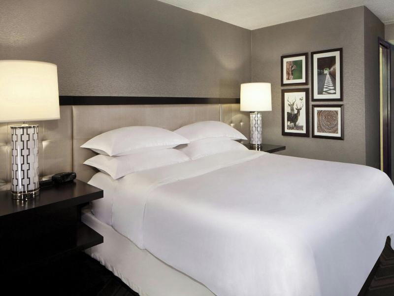 Sheraton Bucks County Langhorne image