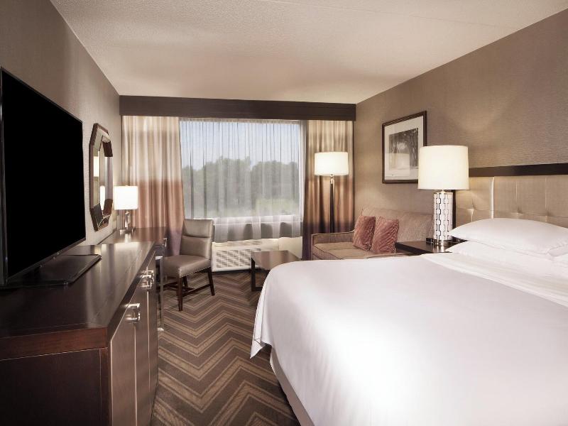 Sheraton Bucks County Langhorne image