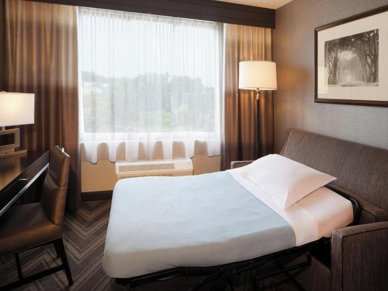 Sheraton Bucks County Langhorne image