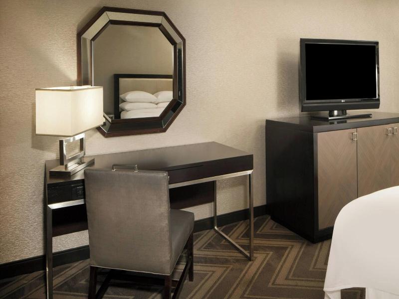 Sheraton Bucks County Langhorne image