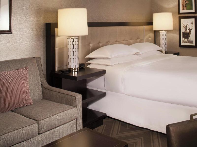 Sheraton Bucks County Langhorne image