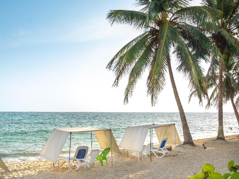 Hotel Portobelo beach image
