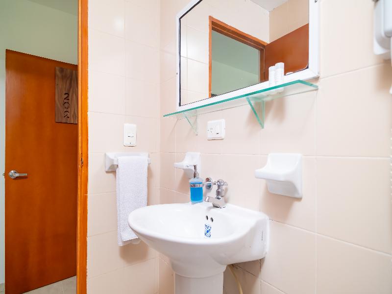 Hotel Portobelo beach image