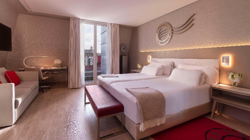NH Collection Porto Batalha image
