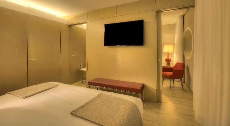 NH Collection Porto Batalha image