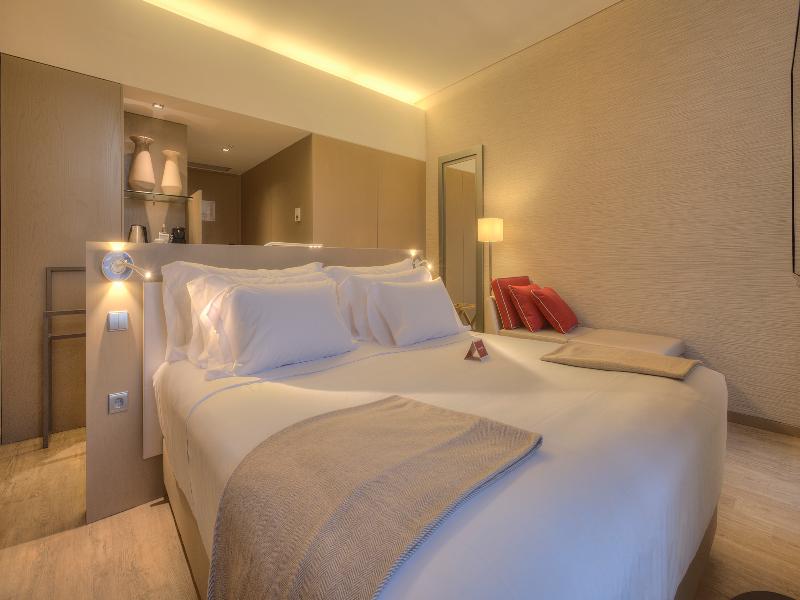 NH Collection Porto Batalha image