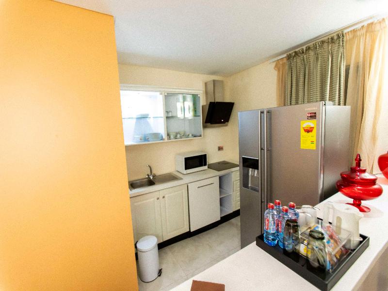 Best Western Premier Accra Airport Hotel image