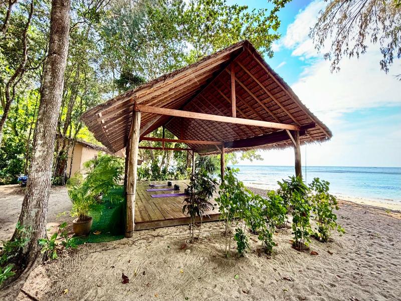 Koh Jum Beach Villas image