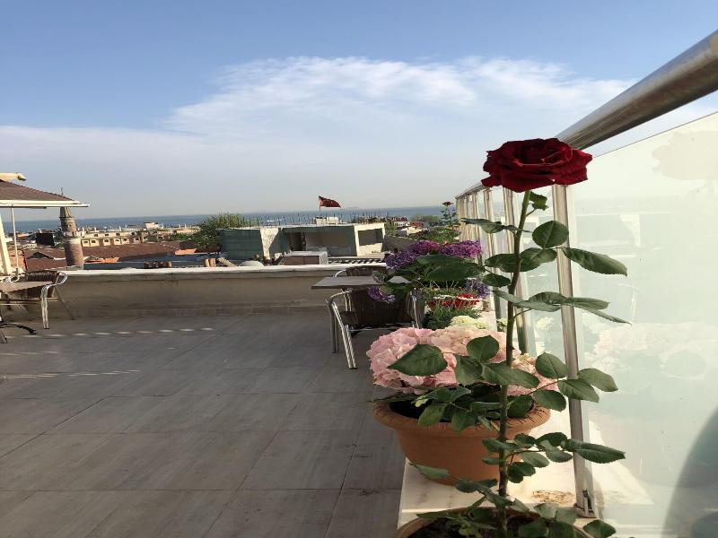 Feyza Apartments image
