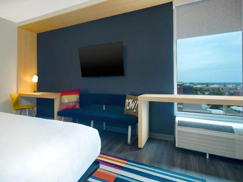 Aloft Oklahoma City Downtown Bricktown image