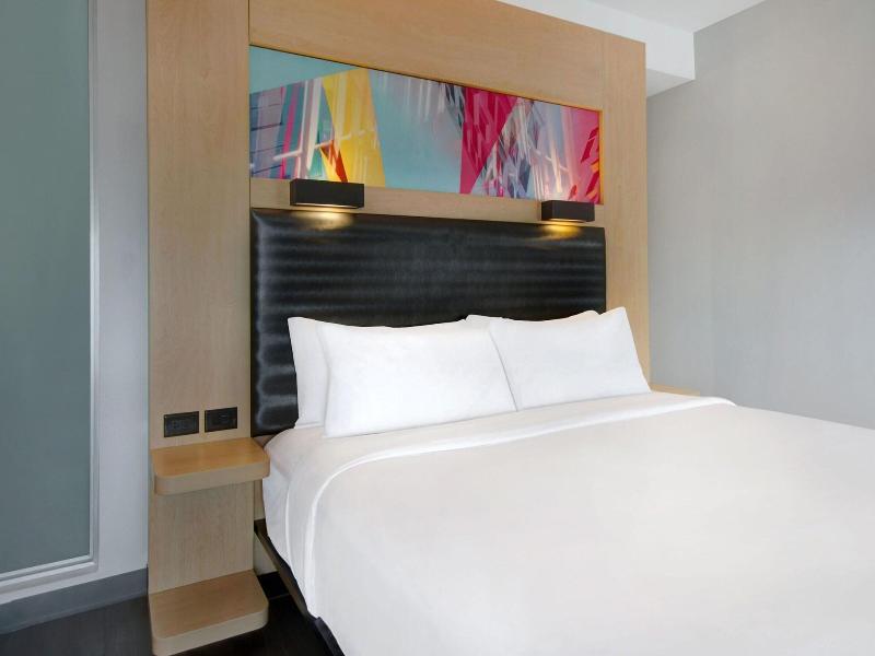 Aloft Oklahoma City Downtown Bricktown image