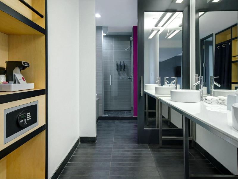 Aloft Oklahoma City Downtown Bricktown image
