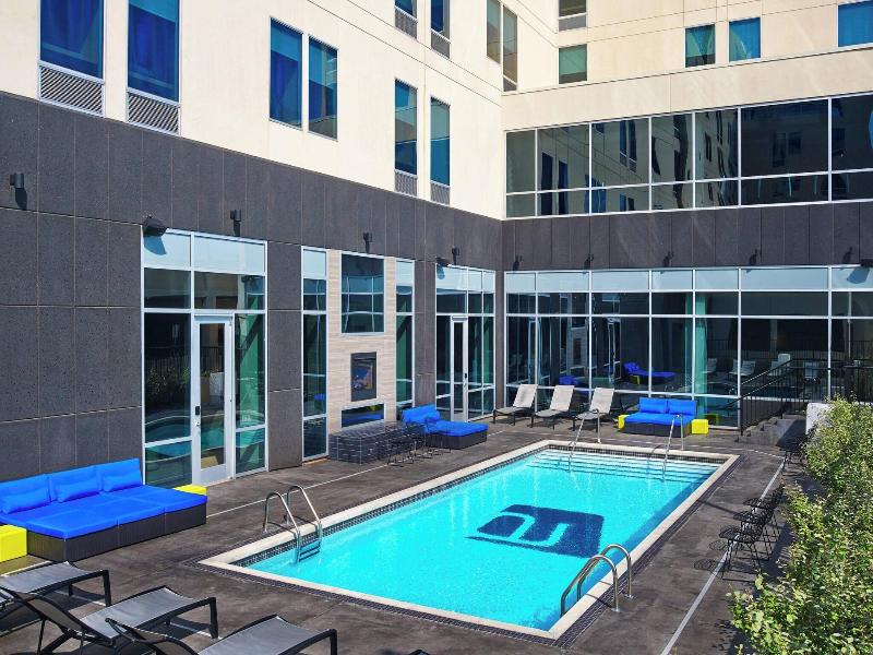 Aloft Oklahoma City Downtown Bricktown image