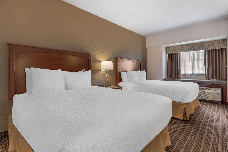 Best Western Plus Peak Vista Inn & Suites image