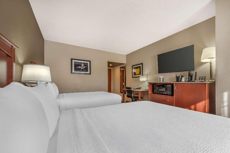 Best Western Plus Peak Vista Inn & Suites image