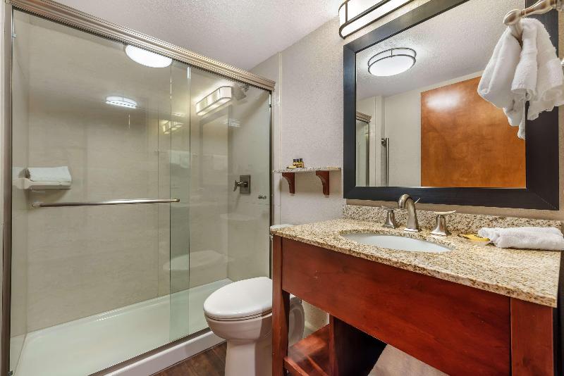 Best Western Plus Peak Vista Inn & Suites image
