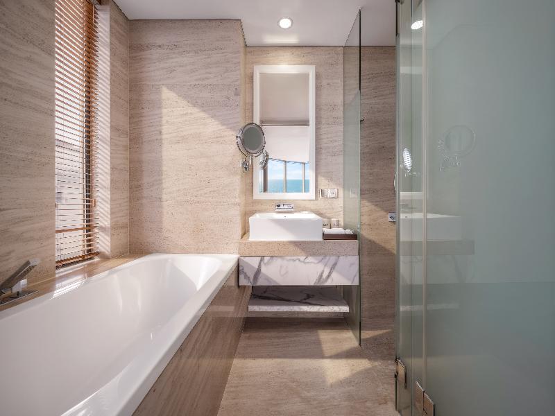 Holiday Beach Hotel Danang image