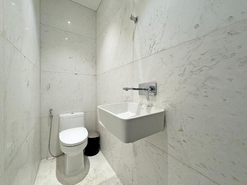 Holiday Beach Hotel Danang image