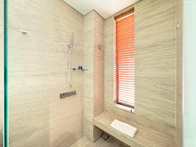 Holiday Beach Hotel Danang image