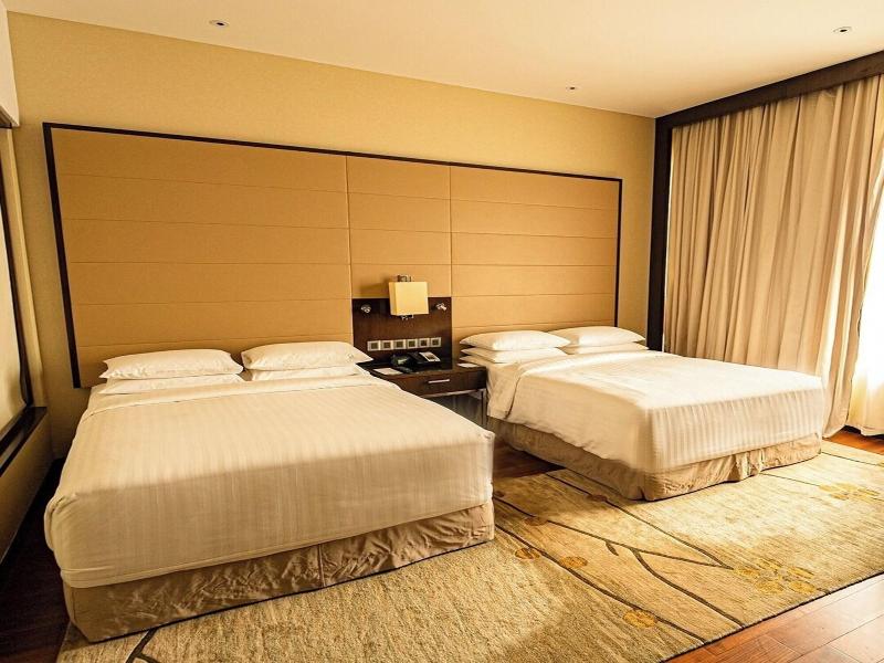 Kochi Marriott Hotel image