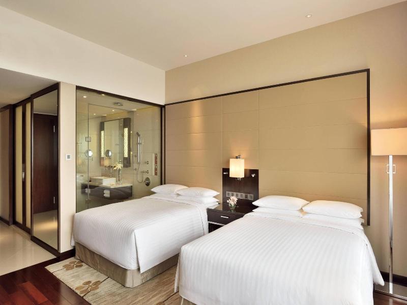Kochi Marriott Hotel image