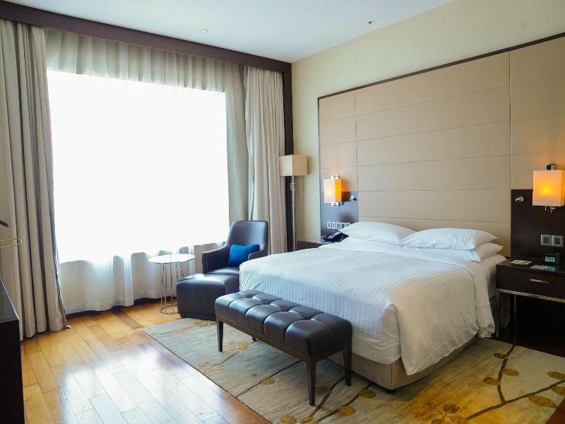 Kochi Marriott Hotel image