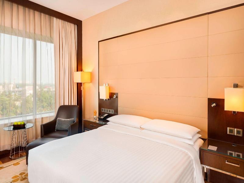 Kochi Marriott Hotel image