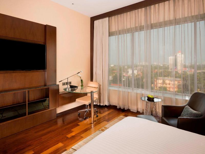Kochi Marriott Hotel image