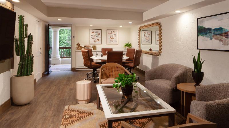 Scottsdale Resort And Spa Curio Collection Hilton image