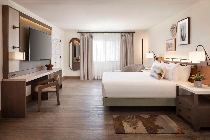 Scottsdale Resort And Spa Curio Collection Hilton image