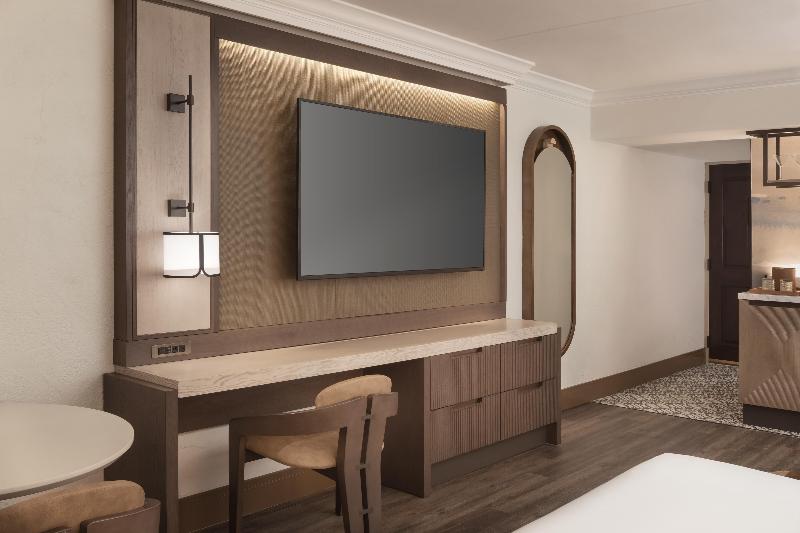 Scottsdale Resort And Spa Curio Collection Hilton image