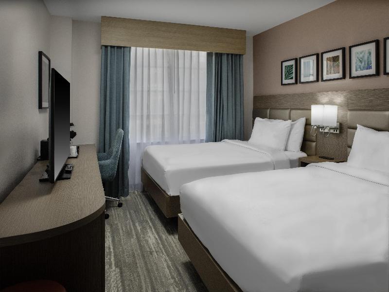 Hilton Garden Inn Miami South Beach, FL image