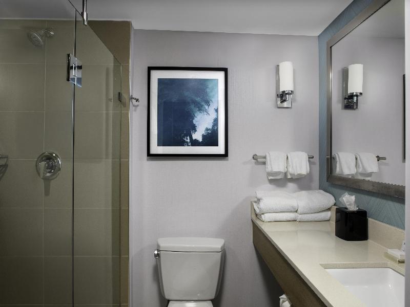 Hilton Garden Inn Miami South Beach, FL image