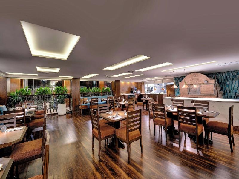 Islamabad Marriott Hotel image