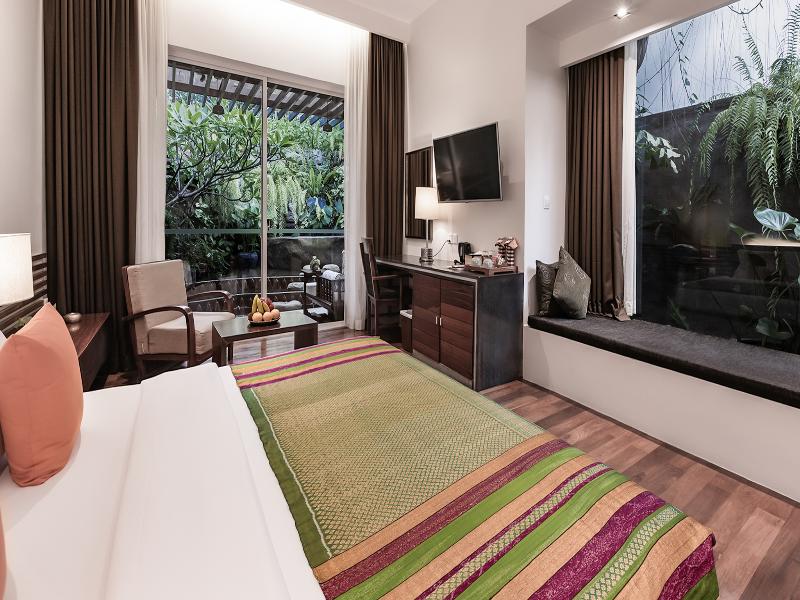 Lynnaya Urban River Resort And Spa image