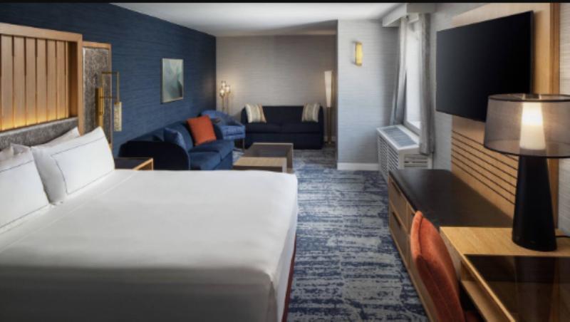 DoubleTree by Hilton Washington DC Silver Spring image