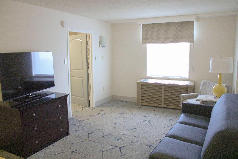 DoubleTree by Hilton Washington DC Silver Spring image