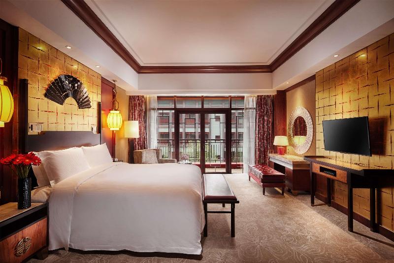 Hilton Tianjin Eco City image