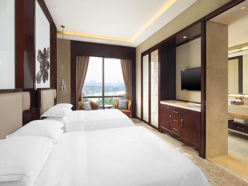 Sheraton Changde Wuling Hotel image