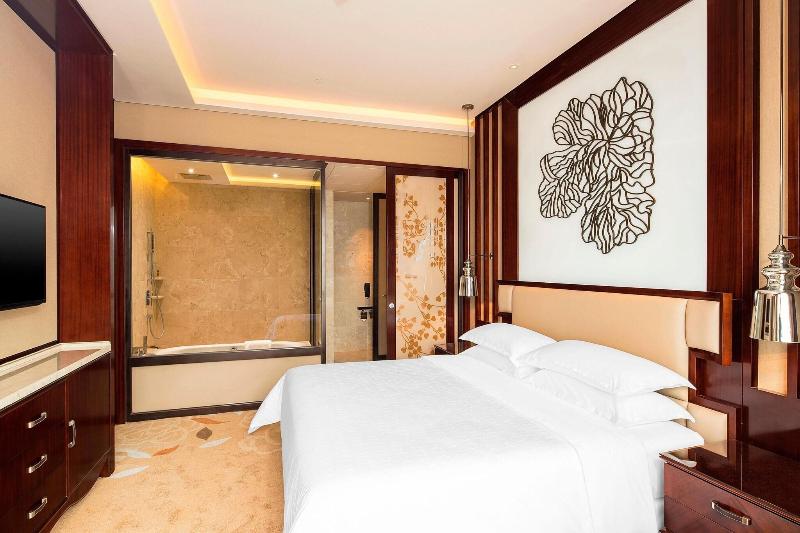Sheraton Changde Wuling Hotel image