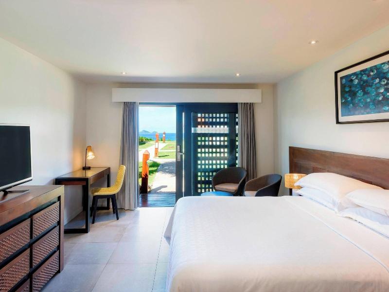 Sheraton Resort & Spa, Tokoriki Island, Fiji image