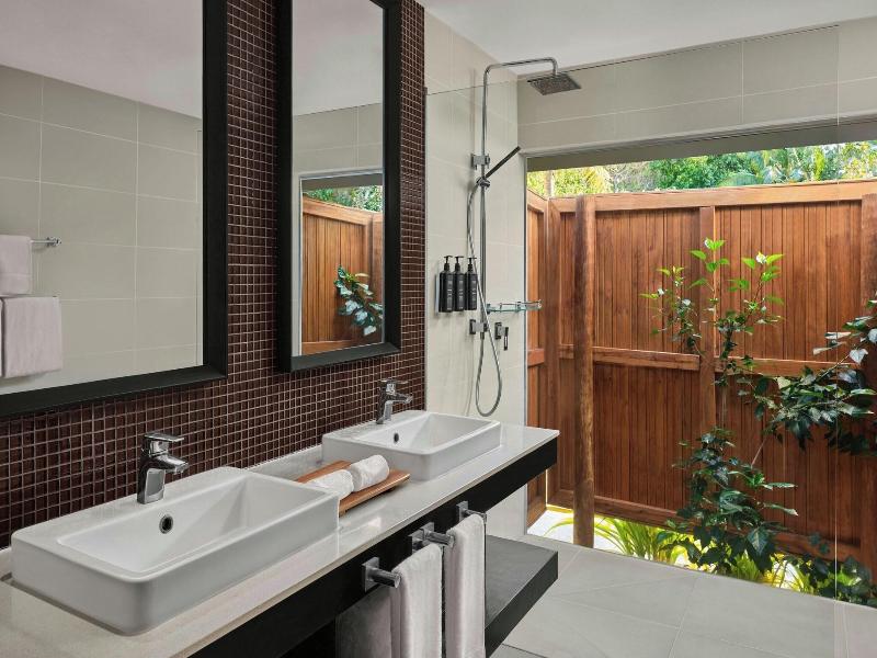 Sheraton Resort & Spa, Tokoriki Island, Fiji image