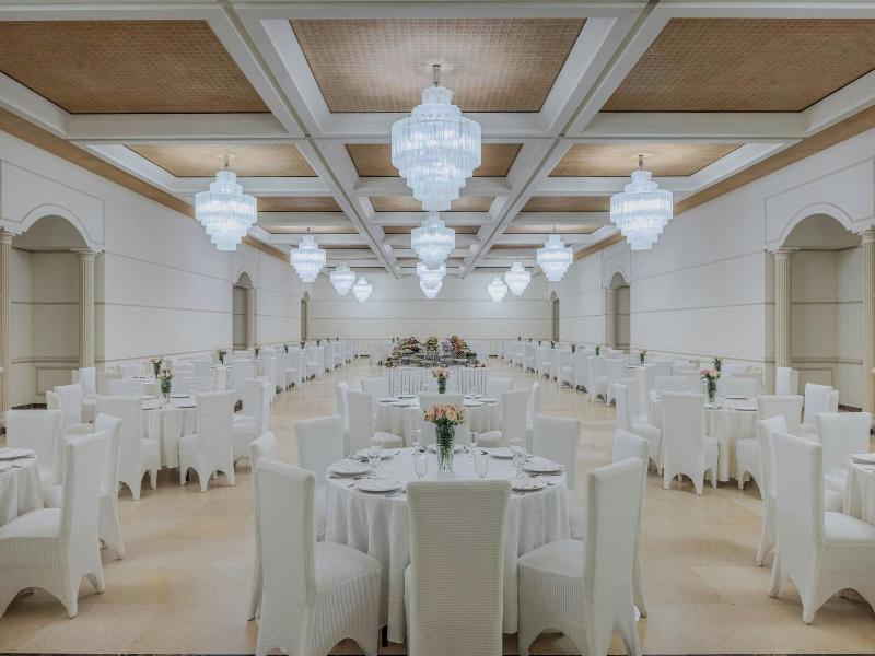 Le Meridien Hotel Medina image