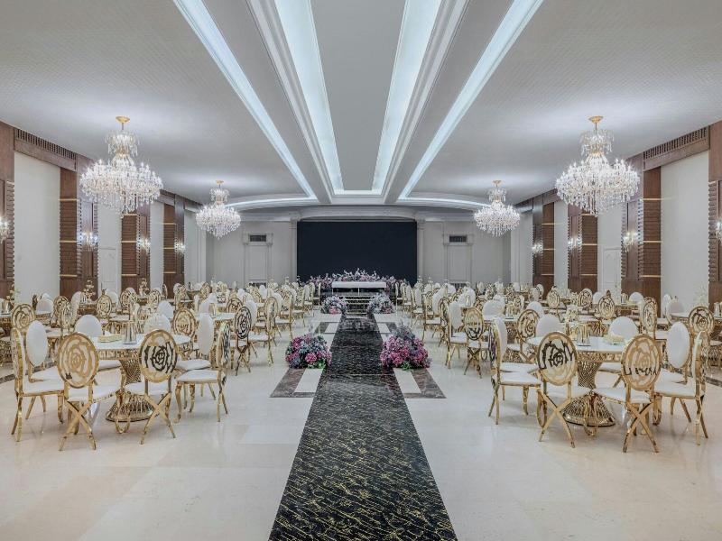 Le Meridien Hotel Medina image