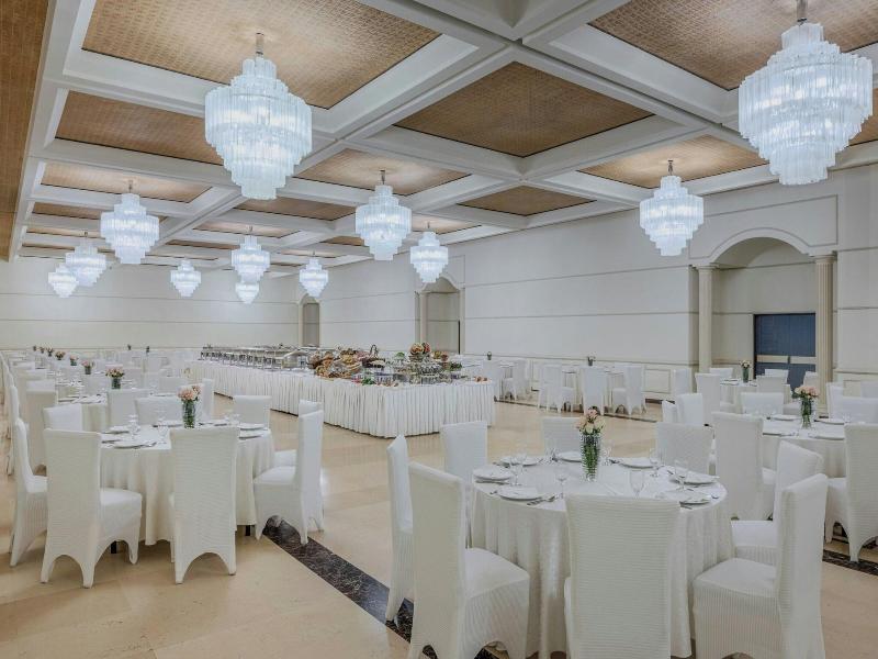 Le Meridien Hotel Medina image
