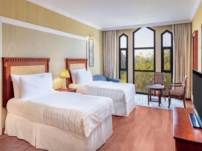 Le Meridien Hotel Medina image